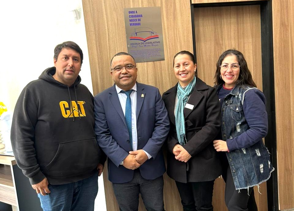 Câmara de Ponta Porã aprova nome de "Professora  Iria Miltos Urizar" para a Escola do Legislativo