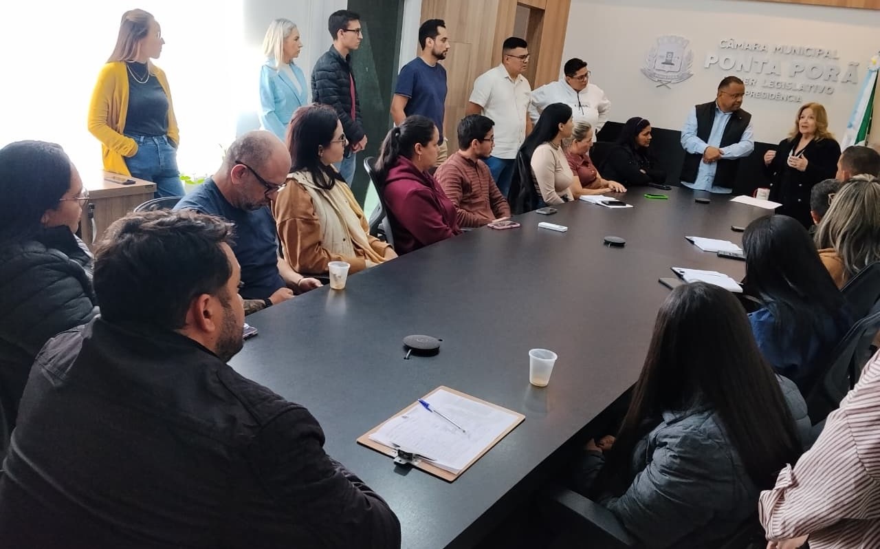 Jelson Bernabé promove reuniões semanais com servidores e assessores  para aprimorar os serviços da Câmara Municipal de Ponta Porã