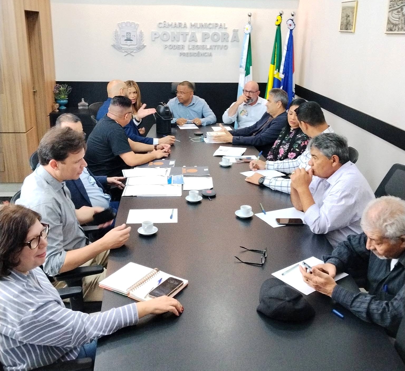 Câmara Municipal de Ponta Porã sedia reunião de trabalho do PARLIM